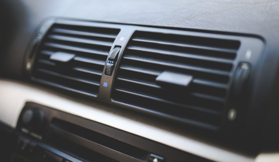 why is my car ac not blowing cold air